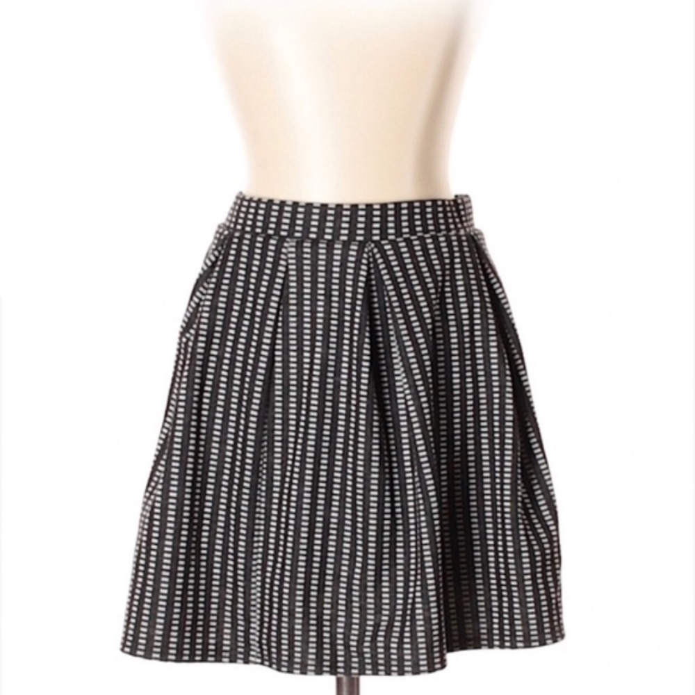 Joe B Black & White Geometric Print Skater Skirt